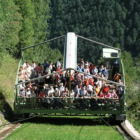 ゲストハウス Gaestehaus Steger カプルーン