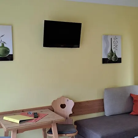 בית הארחה Gaestehaus Steger